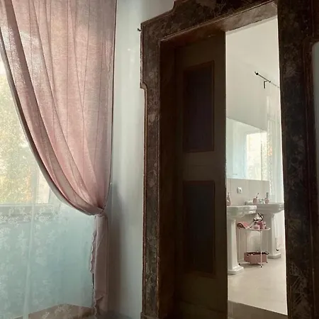 Clara فندق مبيت وإفطار بيزارو